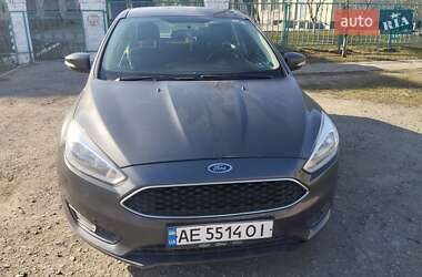 Седан Ford Focus 2015 в Новомосковську