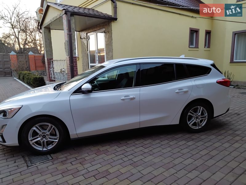 Универсал Ford Focus 2019 в Киеве