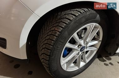 Седан Ford Focus 2018 в Дніпрі