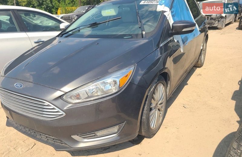 Хэтчбек Ford Focus 2016 в Стрые
