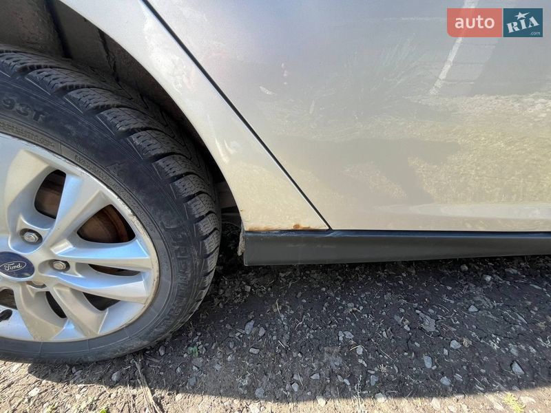 Хэтчбек Ford Focus 2011 в Днепре