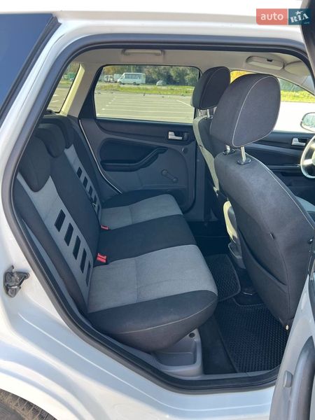 Універсал Ford Focus 2010 в Кам'янець-Подільському