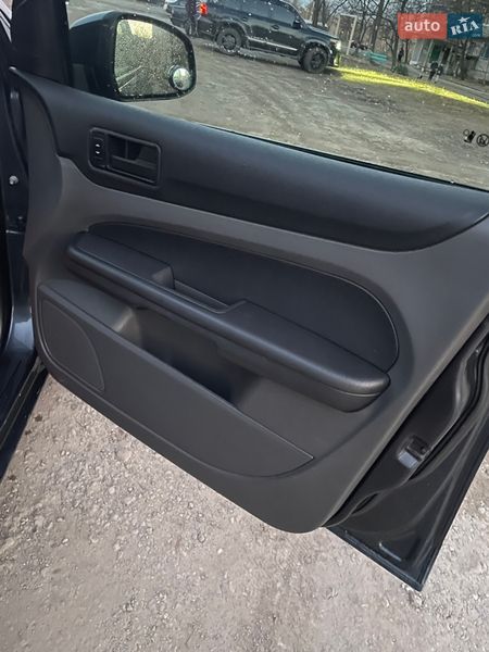 Хэтчбек Ford Focus 2007 в Каменском