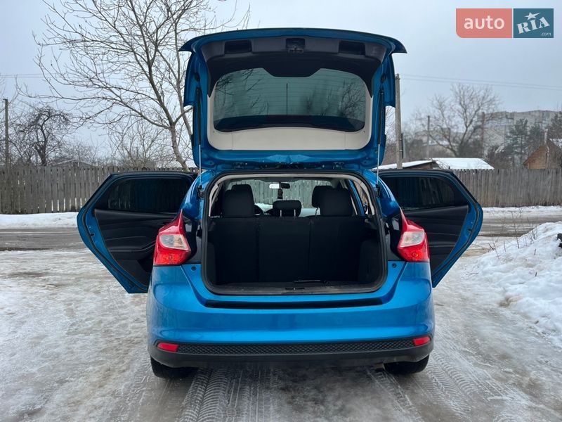 Хэтчбек Ford Focus 2011 в Чернигове