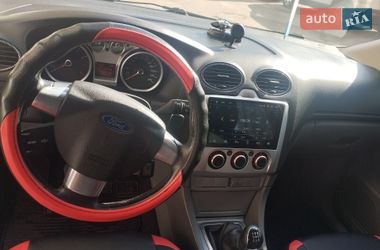 Хэтчбек Ford Focus 2011 в Киеве