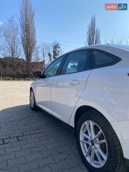 Седан Ford Focus 2015 в Львове