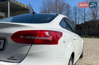 Седан Ford Focus 2015 в Львове