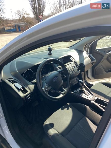 Седан Ford Focus 2015 в Львове