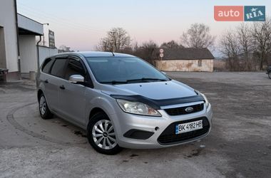 Универсал Ford Focus 2009 в Шумске