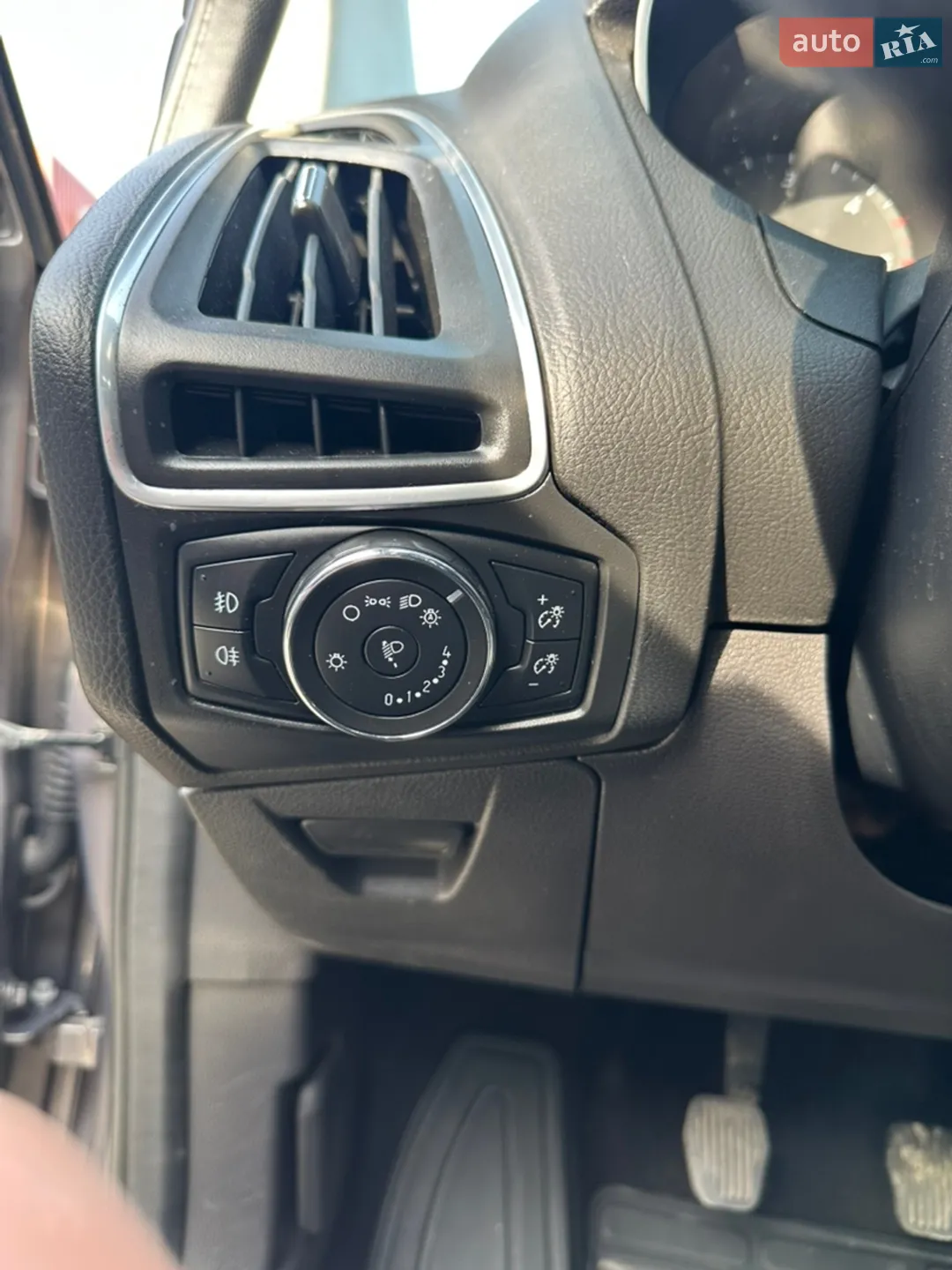 2012 Ford Focus - мініатюра 28