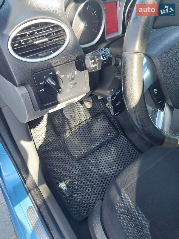 Хетчбек Ford Focus 2009 в Кропивницькому