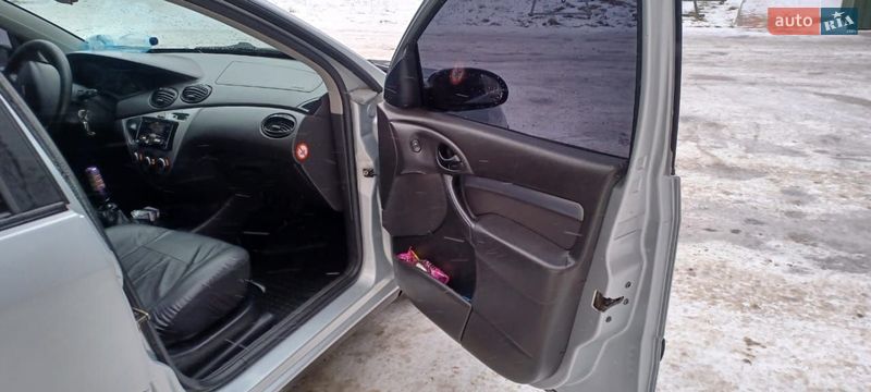 Хэтчбек Ford Focus 2004 в Славуте