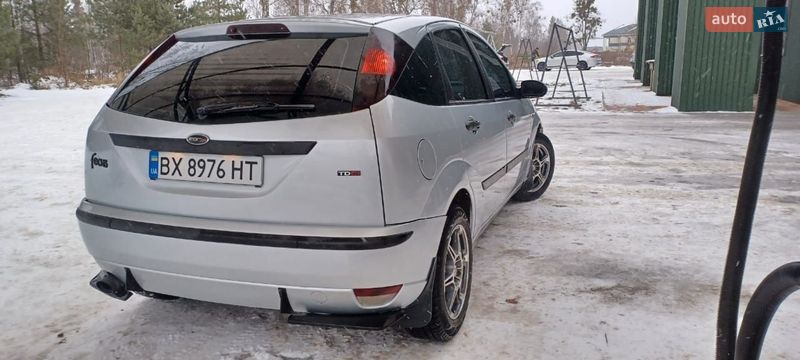 Хэтчбек Ford Focus 2004 в Славуте