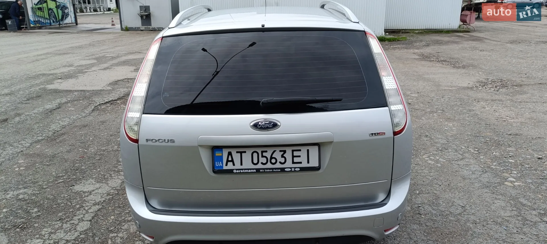 2010 Ford Focus - мініатюра 8