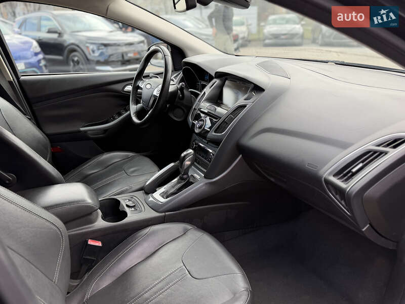 Хэтчбек Ford Focus 2012 в Шептицькому