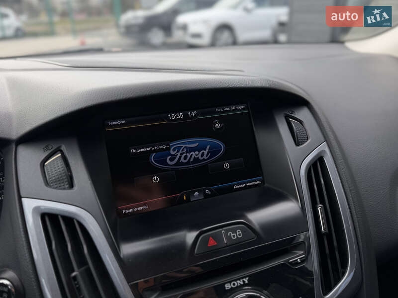 Хэтчбек Ford Focus 2012 в Шептицькому