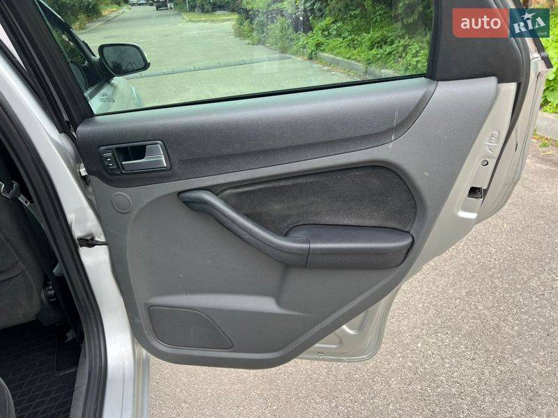 Седан Ford Focus 2007 в Києві фото 20 Седан Ford Focus 2007 в Києві