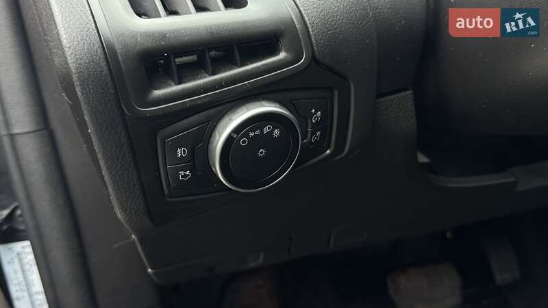 Седан Ford Focus 2015 в Львове