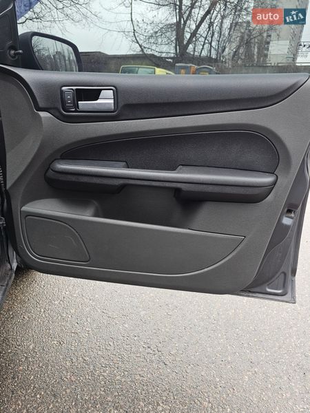 Седан Ford Focus 2007 в Киеве фото 20 Седан Ford Focus 2007 в Киеве