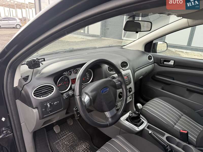 Универсал Ford Focus 2010 в Луцке фото 25 Универсал Ford Focus 2010 в Луцке