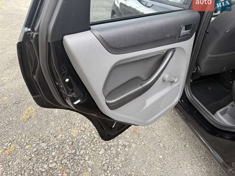 Универсал Ford Focus 2010 в Луцке фото 30 Универсал Ford Focus 2010 в Луцке