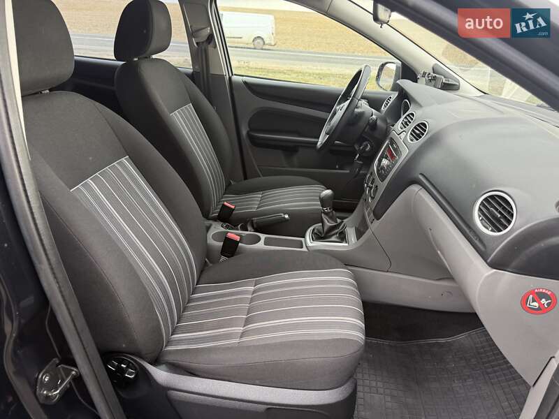Универсал Ford Focus 2010 в Луцке фото 36 Универсал Ford Focus 2010 в Луцке