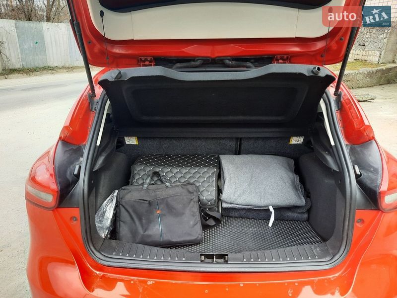 Хэтчбек Ford Focus 2015 в Львове