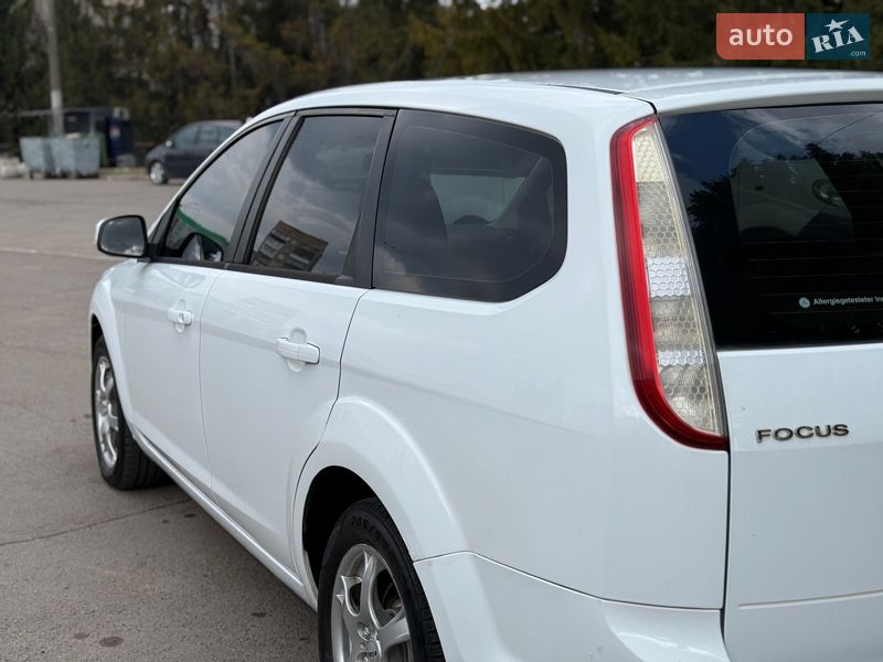 Универсал Ford Focus 2010 в Ровно