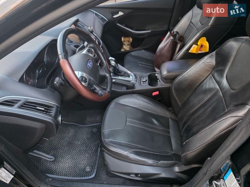 Хэтчбек Ford Focus 2014 в Киеве