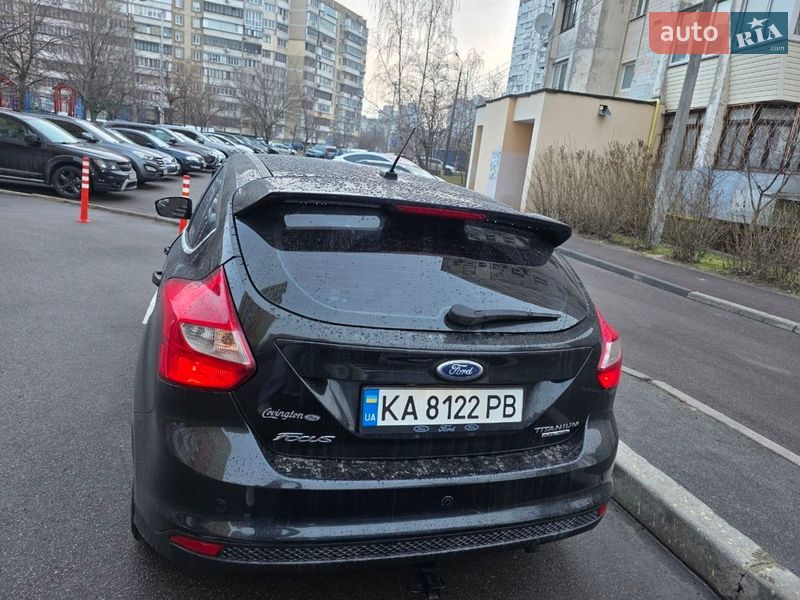 Хэтчбек Ford Focus 2014 в Киеве