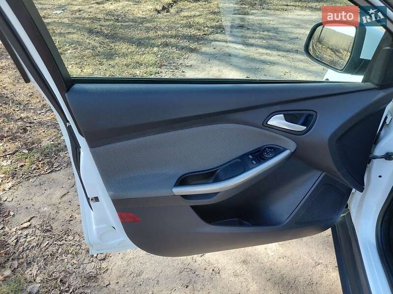 Універсал Ford Focus 2012 в Рівному фото 9 Універсал Ford Focus 2012 в Рівному