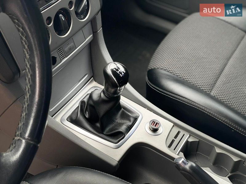 Хэтчбек Ford Focus 2011 в Днепре