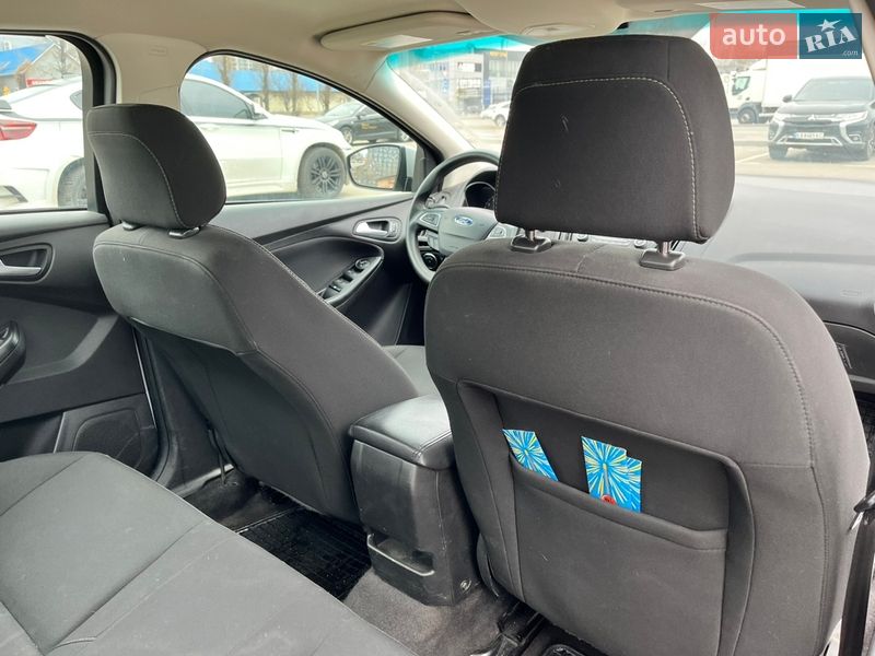 Седан Ford Focus 2017 в Киеве