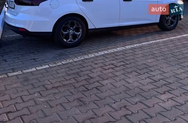 Седан Ford Focus 2016 в Остер