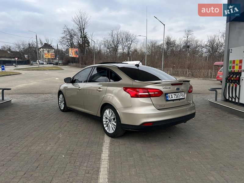 Седан Ford Focus 2018 в Черновцах