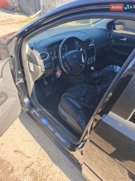 Хэтчбек Ford Focus 2007 в Киеве