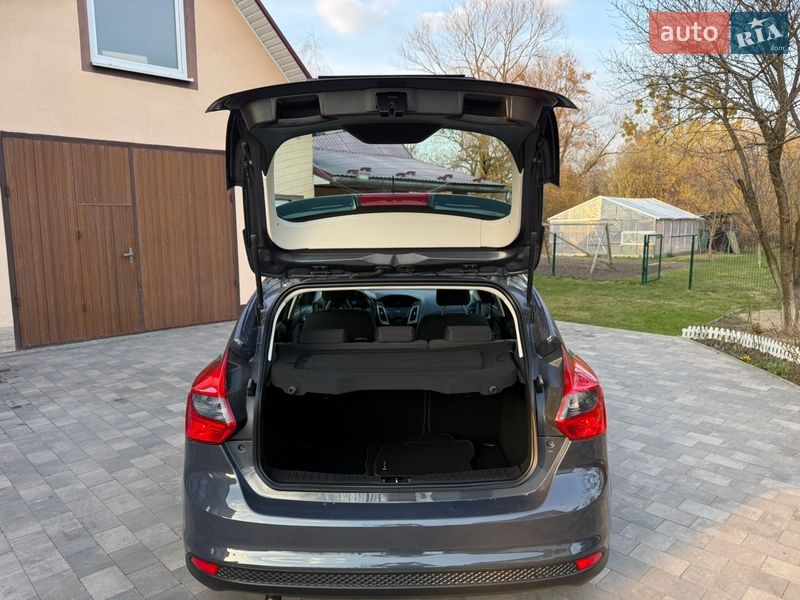 Хетчбек Ford Focus 2011 в Калуші