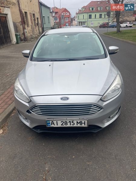 Хэтчбек Ford Focus 2015 в Киеве