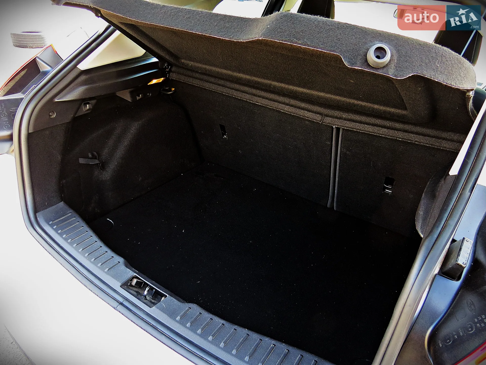2013 Ford Focus - мініатюра 16