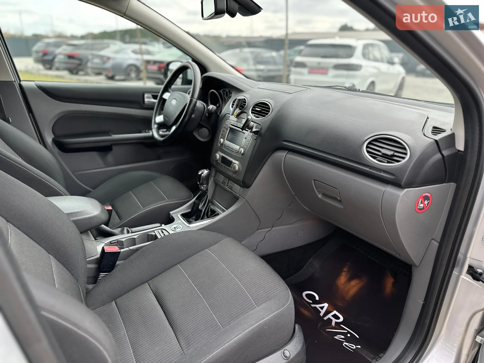 2010 Ford Focus - мініатюра 24