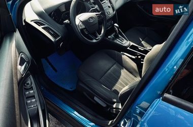Седан Ford Focus 2016 в Смілі