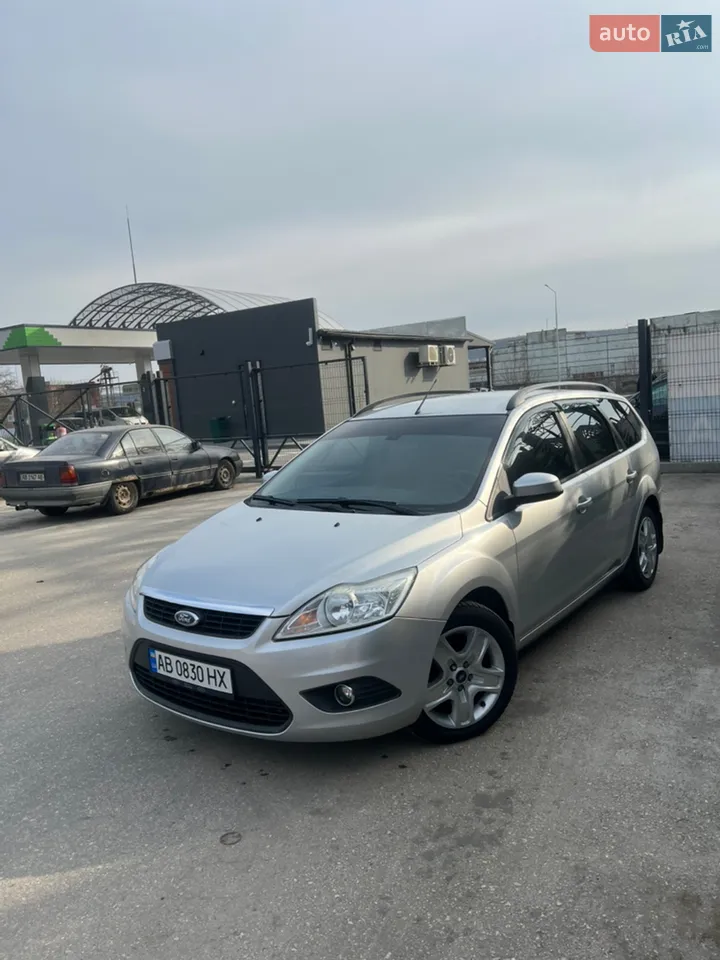 2010 Ford Focus - мініатюра 25