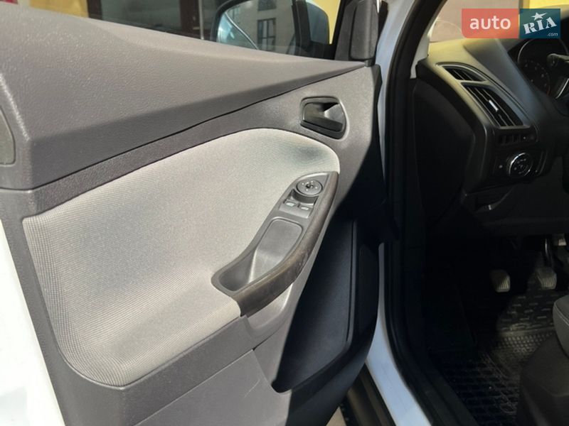 Хэтчбек Ford Focus 2012 в Стрые фото 12 Хэтчбек Ford Focus 2012 в Стрые