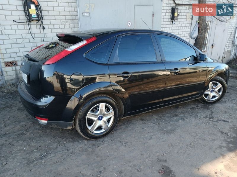 Хэтчбек Ford Focus 2007 в Киеве