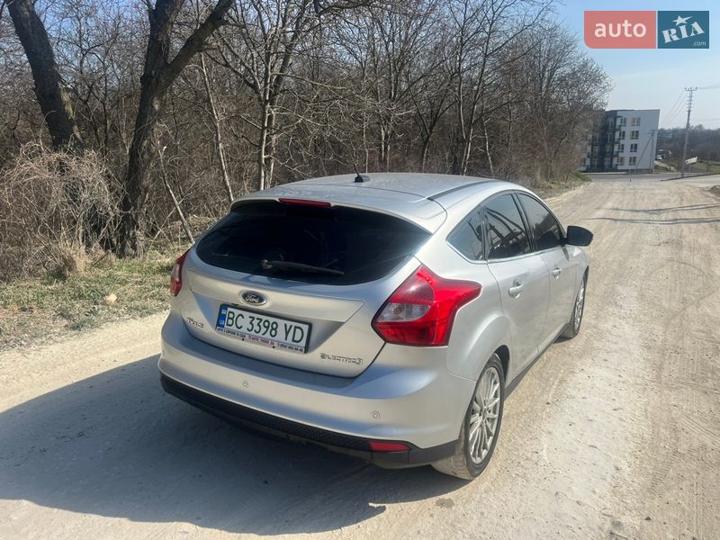 Хетчбек Ford Focus 2011 в Львові