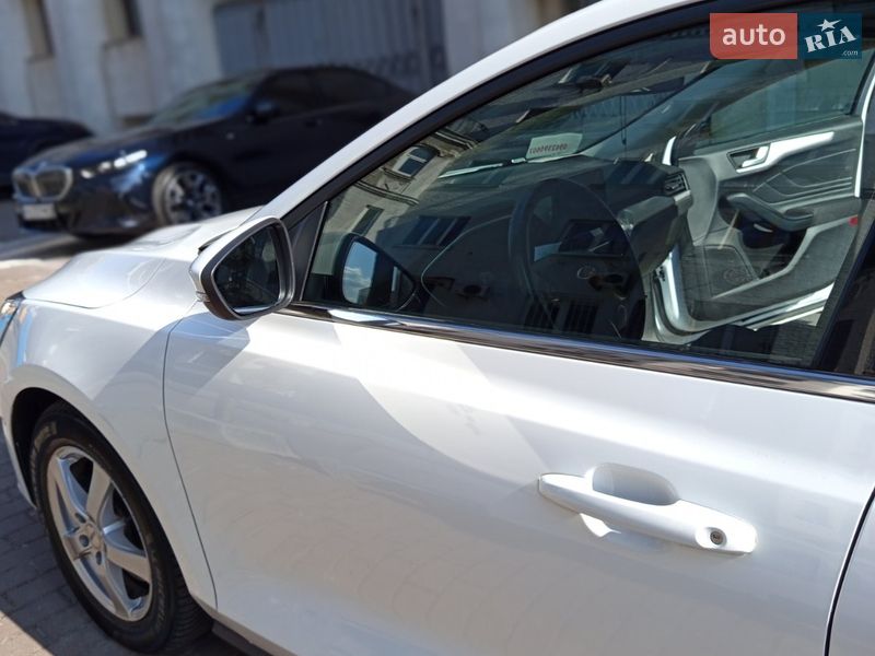 Универсал Ford Focus 2018 в Киеве фото 4 Универсал Ford Focus 2018 в Киеве