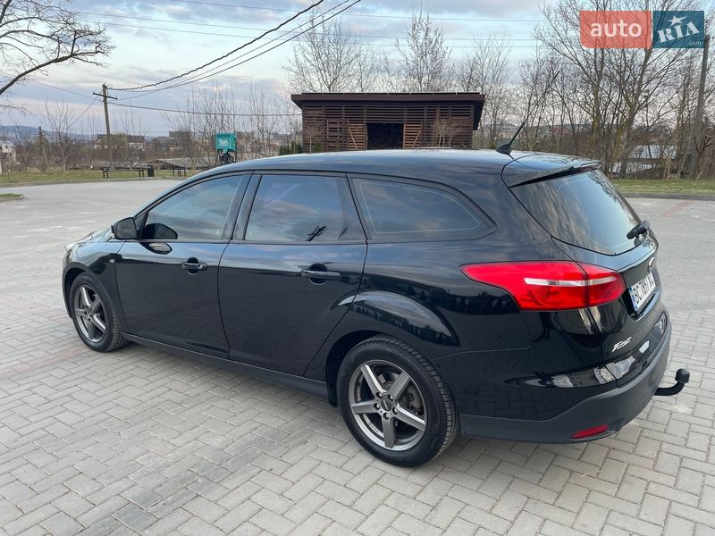 Універсал Ford Focus 2015 в Золочеві