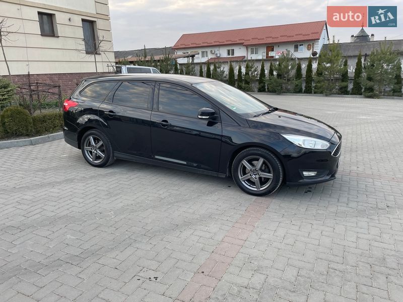 Універсал Ford Focus 2015 в Золочеві