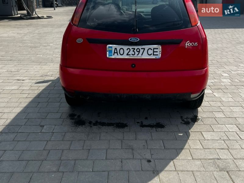 Хетчбек Ford Focus 2002 в Виноградові