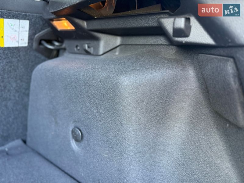 Хетчбек Ford Focus 2015 в Дніпрі